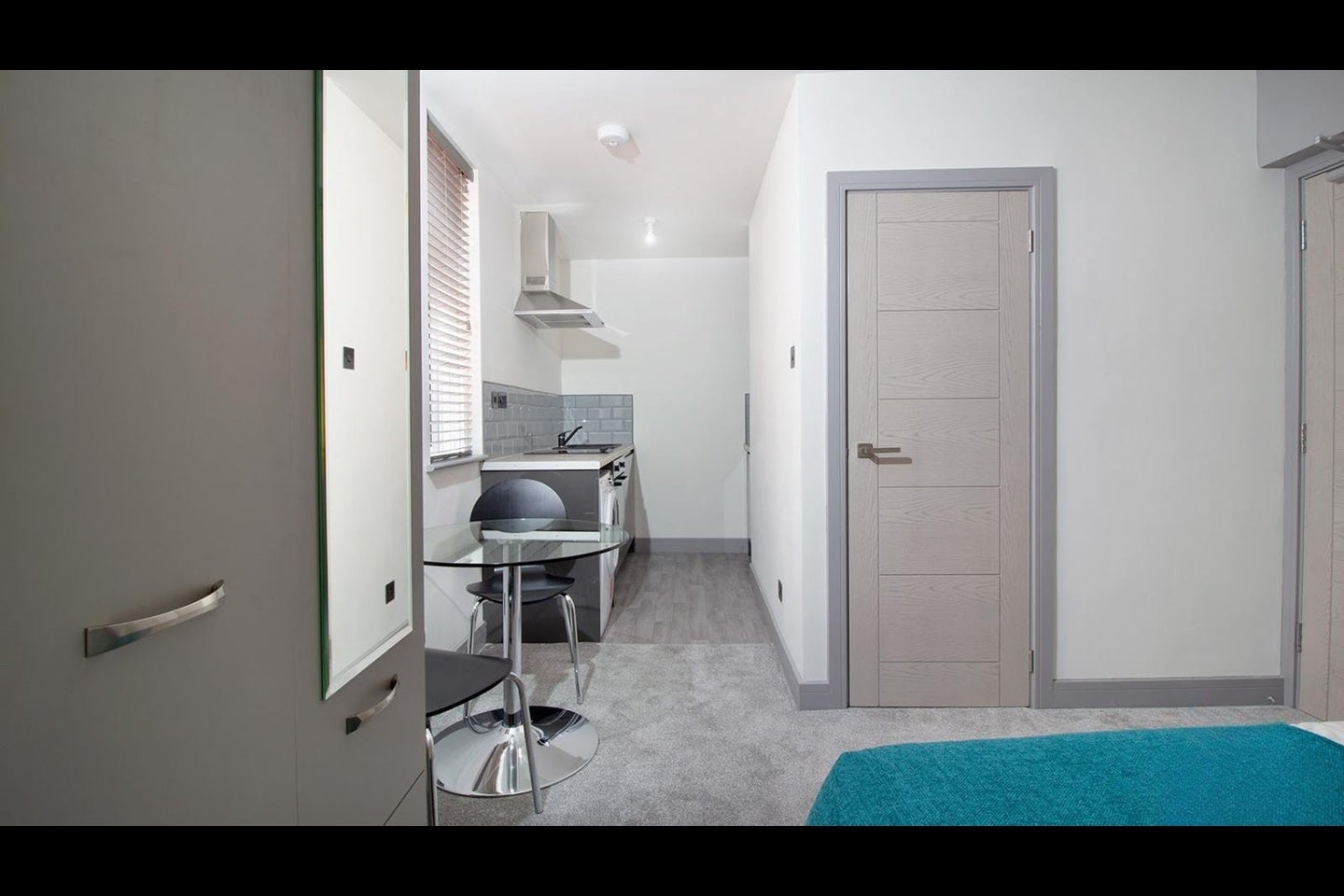 Room Lincoln Road in Peterborough