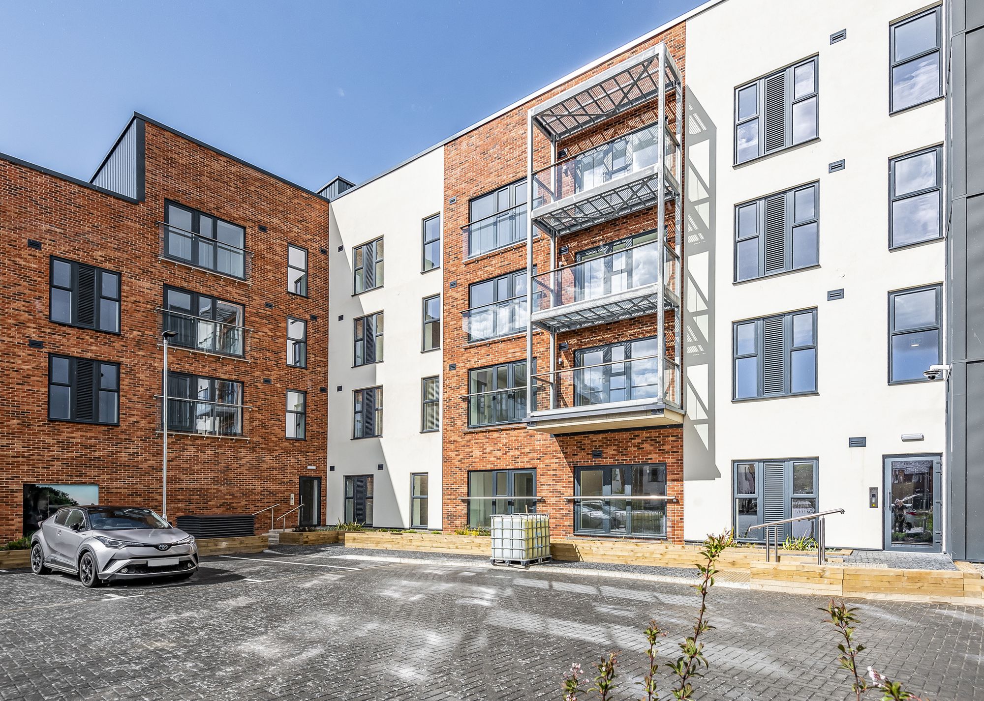 Flat Anniversary Avenue West in Cherwell District