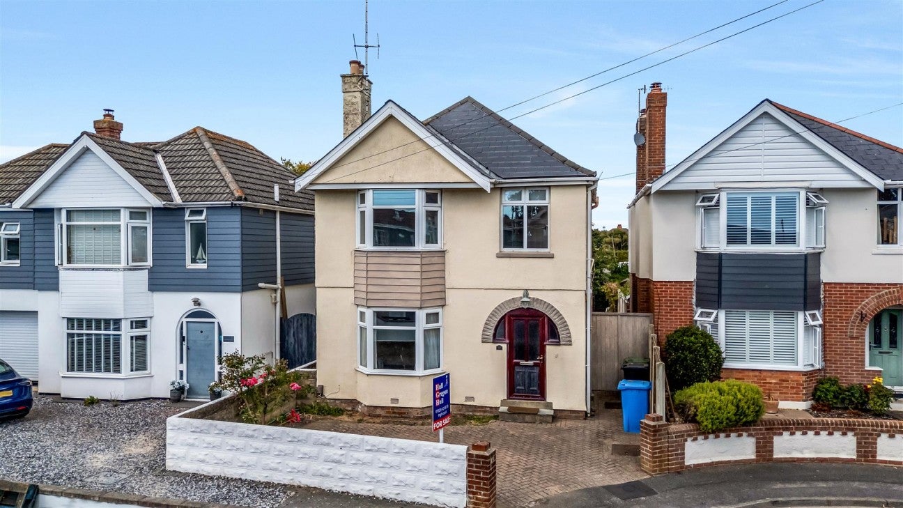 House Ashmore Avenue in Poole