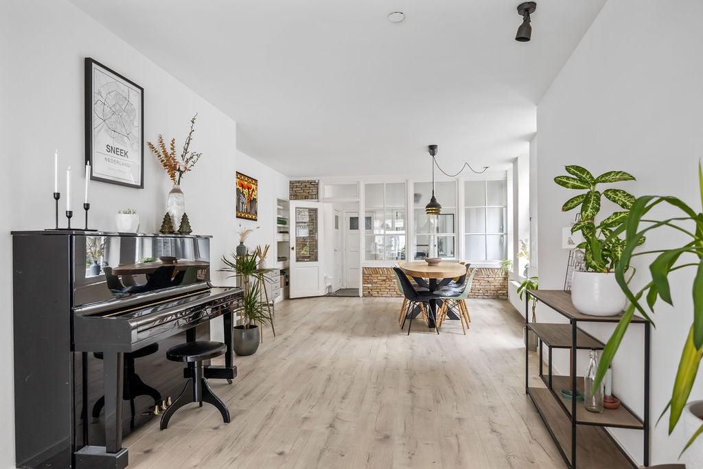 Tussenwoning te koop: Oude Koemarkt 28, Sneek