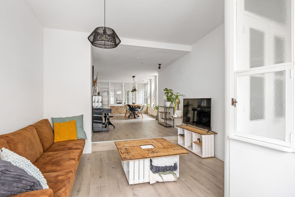 Tussenwoning te koop: Oude Koemarkt 28, Sneek