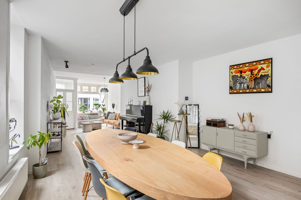 Tussenwoning te koop: Oude Koemarkt 28, Sneek