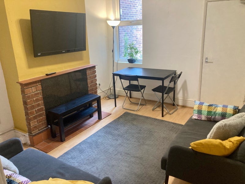 Room Harrimans Lane in Nottingham