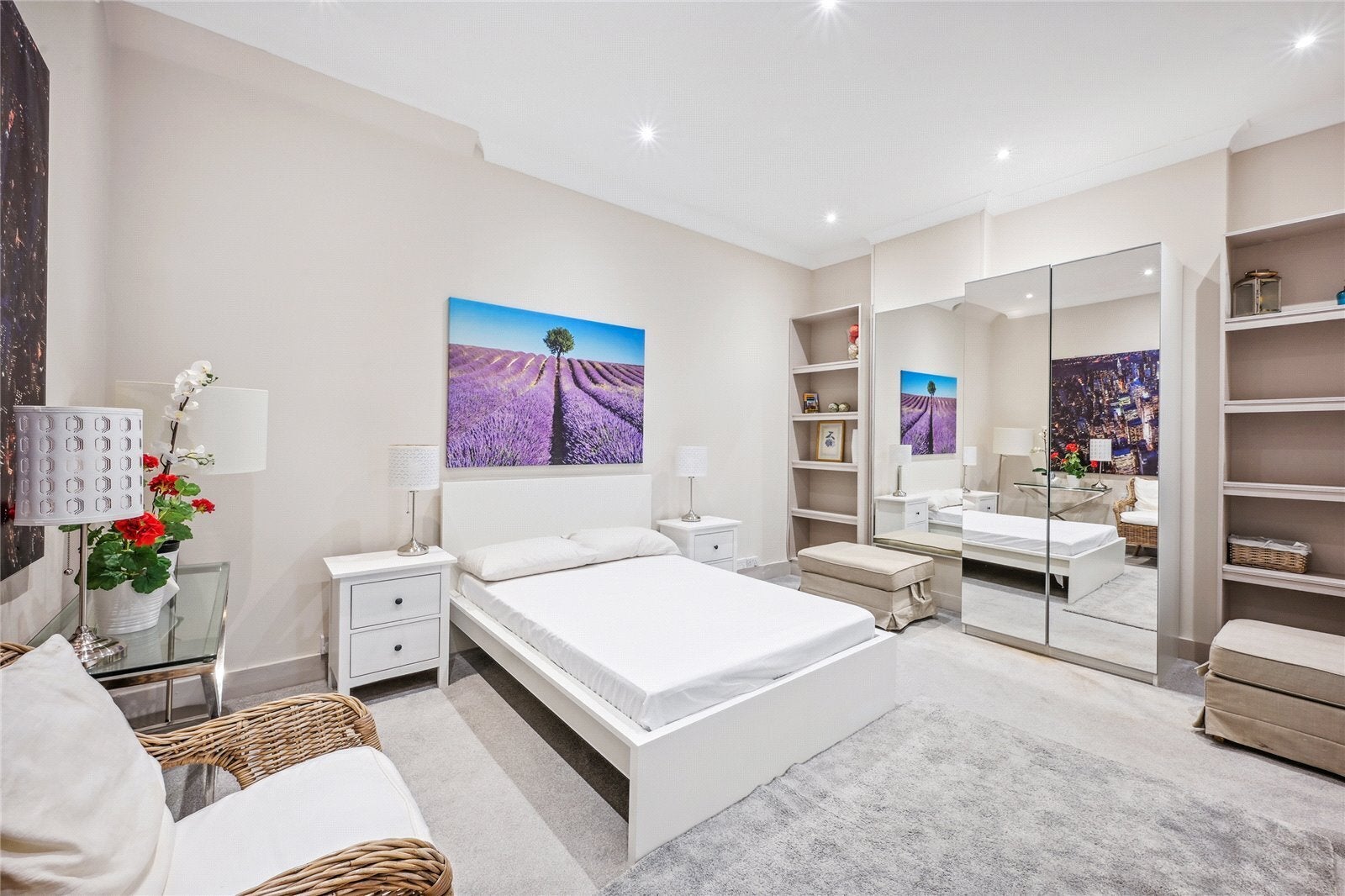 Flat Queen's Gate Place Mews in Greater London