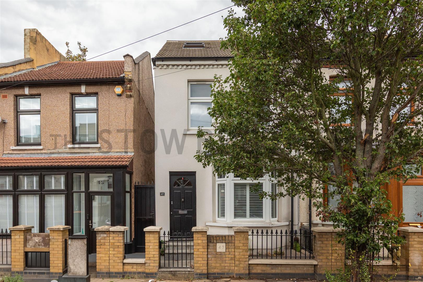 House Studley Road in Greater London
