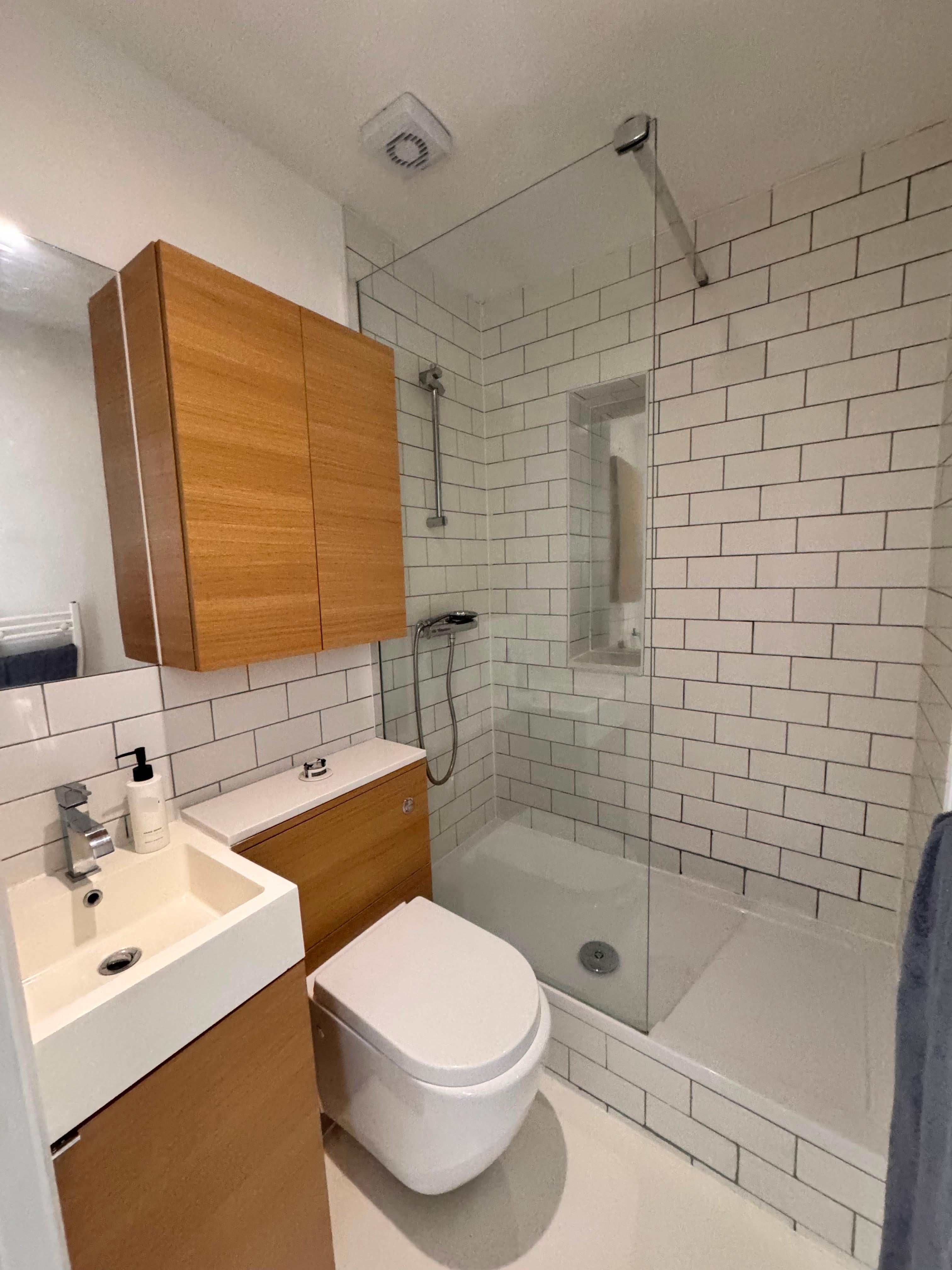 Flat Barnsbury Road in Greater London