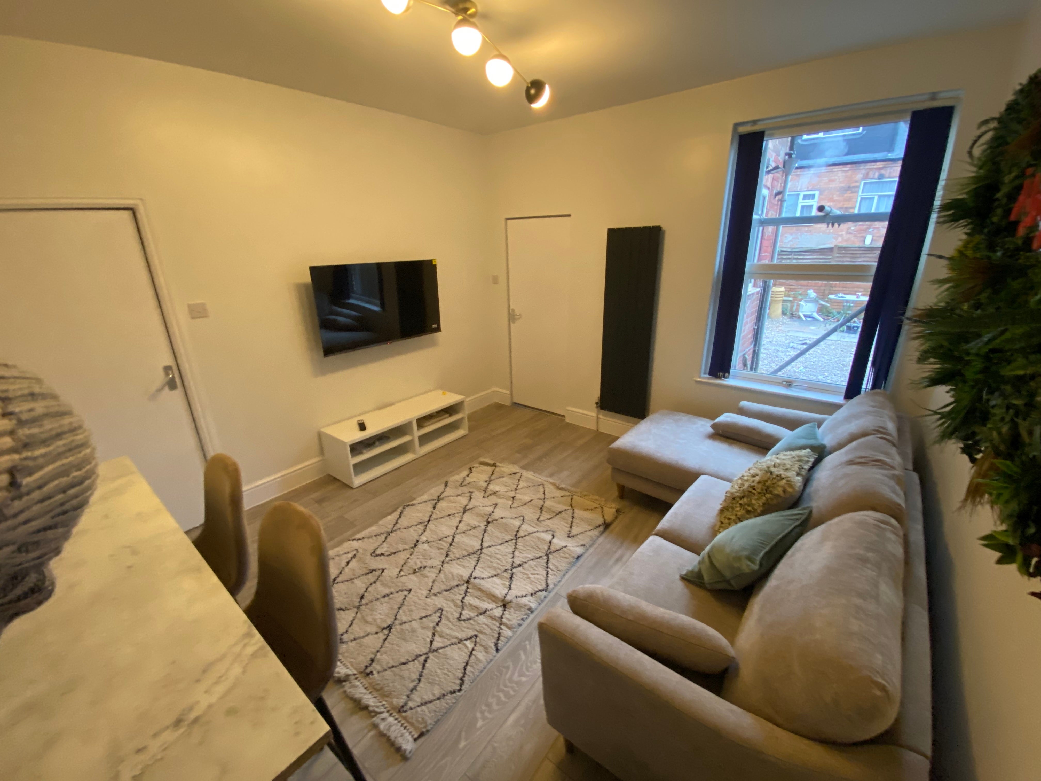 Flat Radford Boulevard in Nottingham