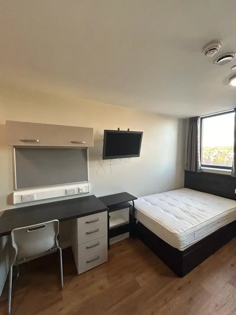 Room Queen Street in Sheffield
