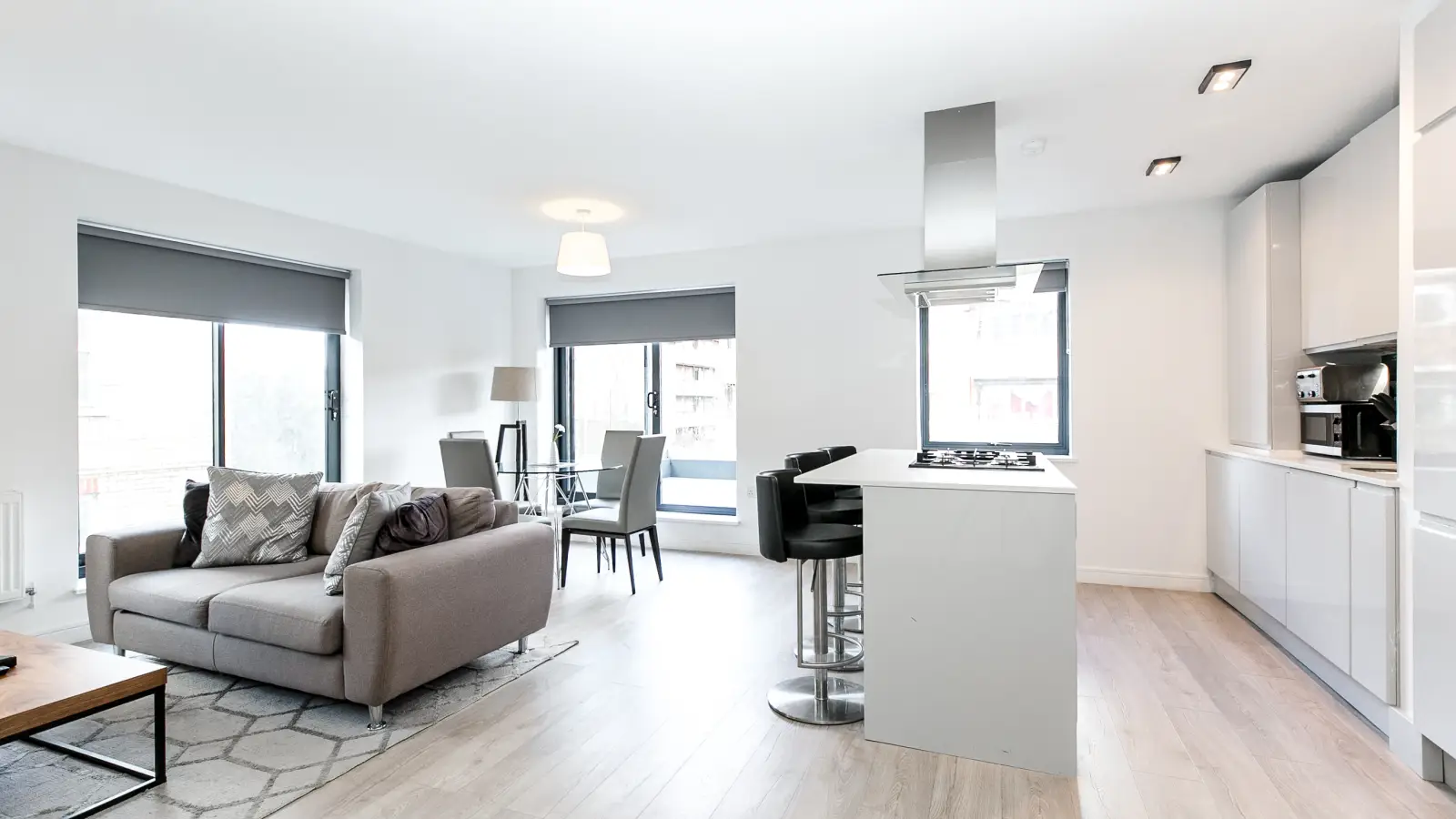 Flat Bromehead Street in Greater London