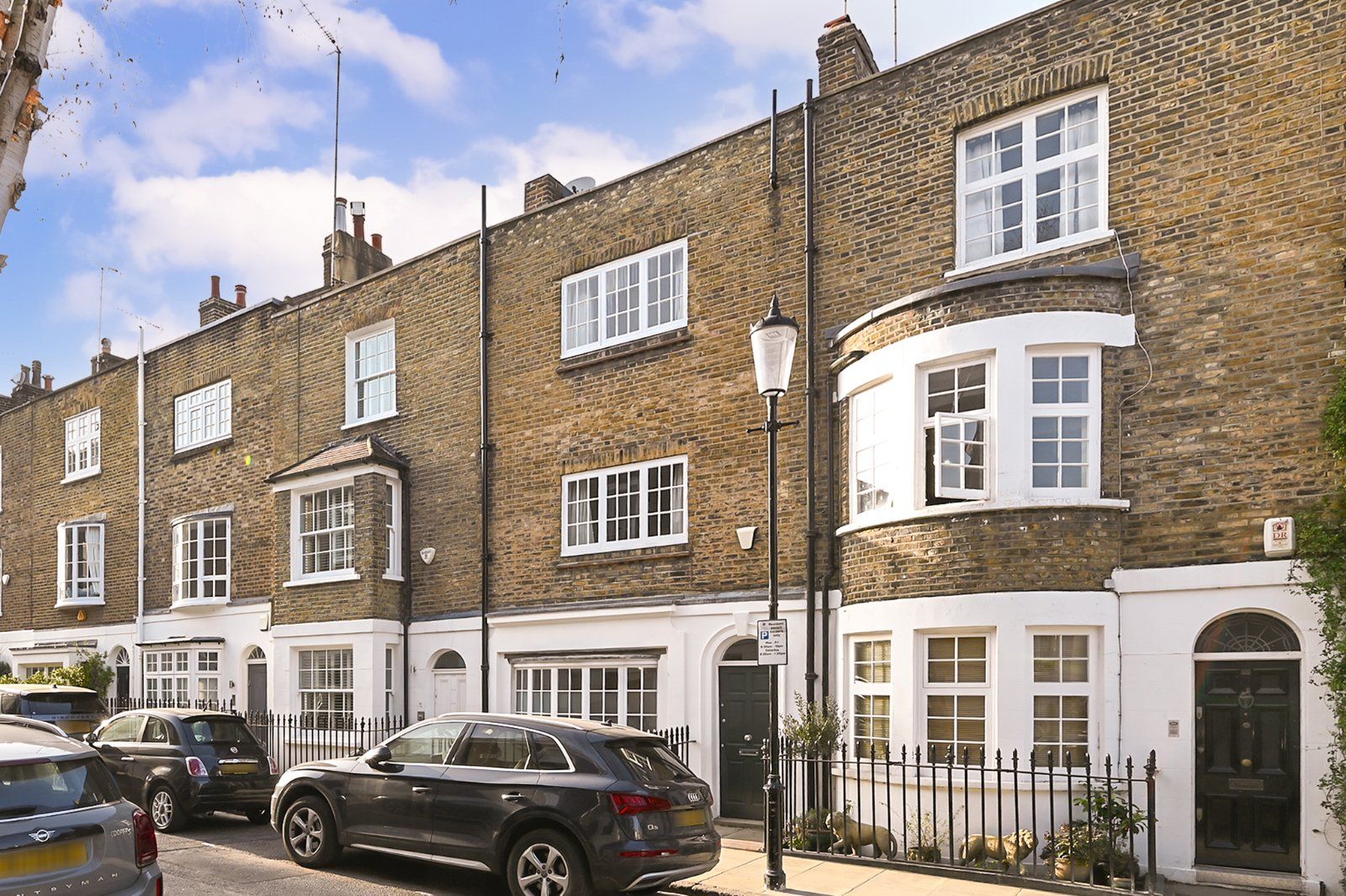 House Campden Street in Greater London