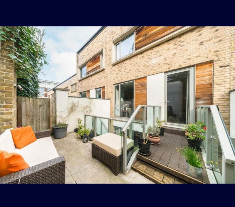 Room Printers Road in Greater London