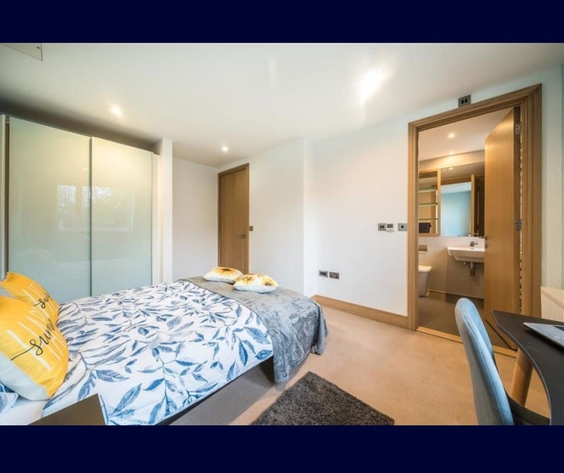 Room Printers Road in Greater London