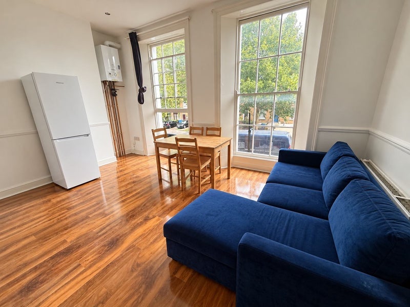 Flat Camberwell New Road in Greater London