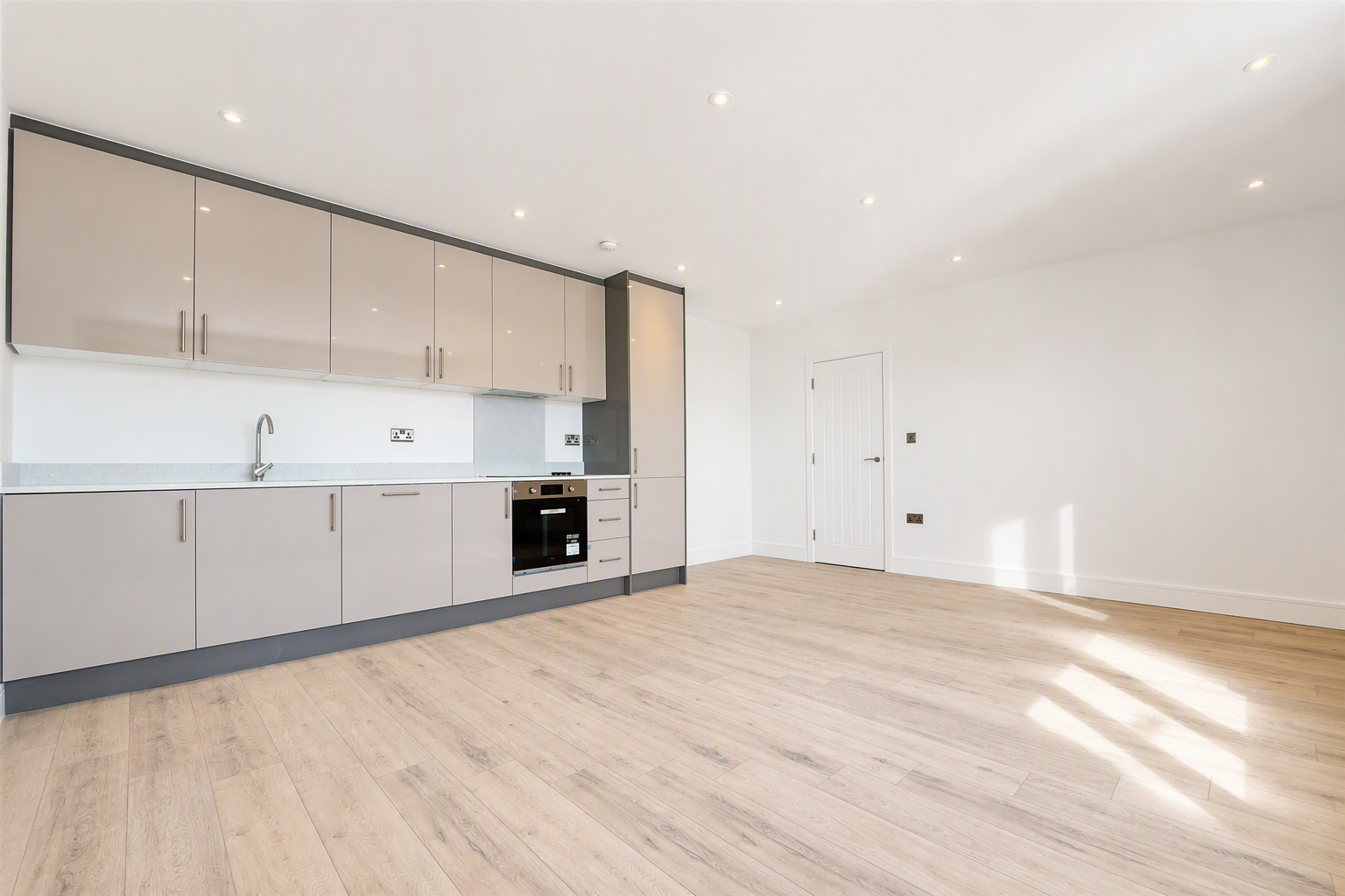 Flat London Road in Swanley