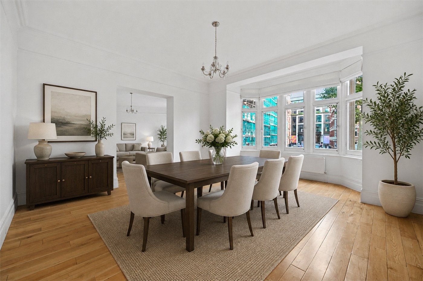 Flat Iverna Court in Greater London