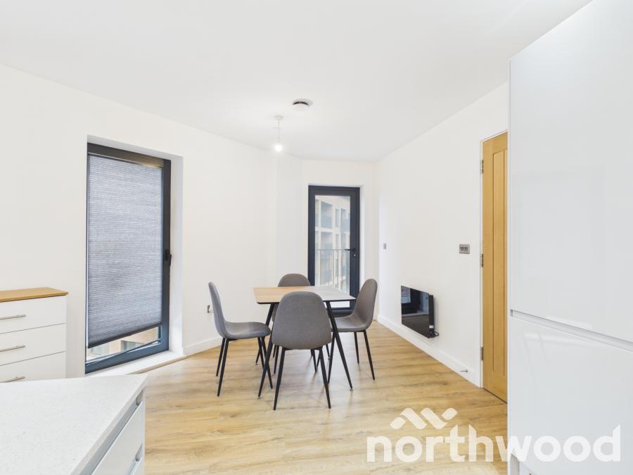 Flat Manorfield in Ashford