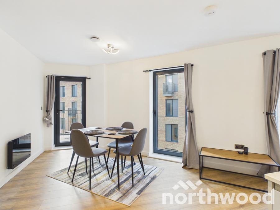 Flat Manorfield in Ashford
