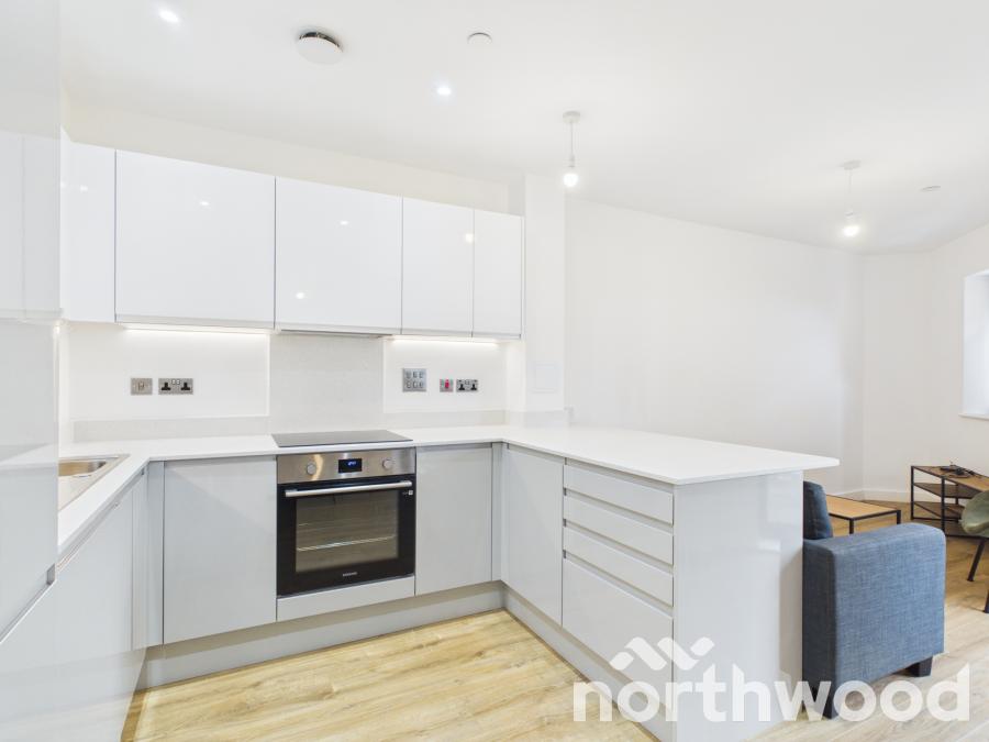Flat Manorfield in Ashford