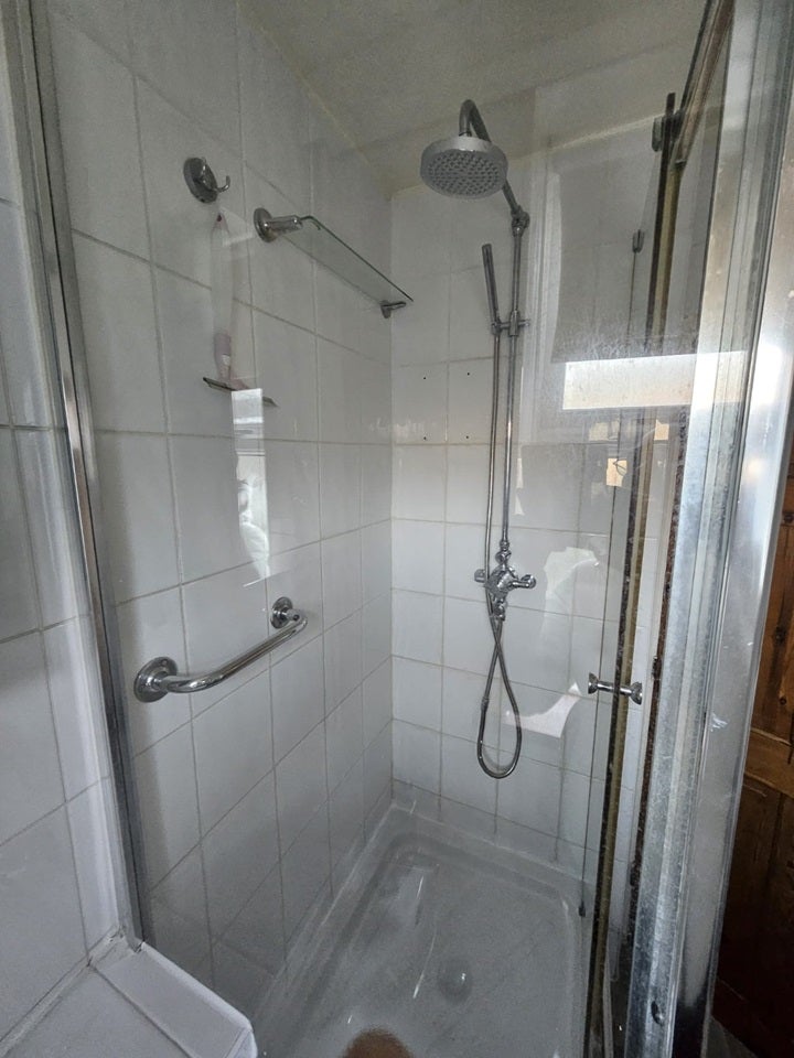 Room Polesworth Road in Greater London