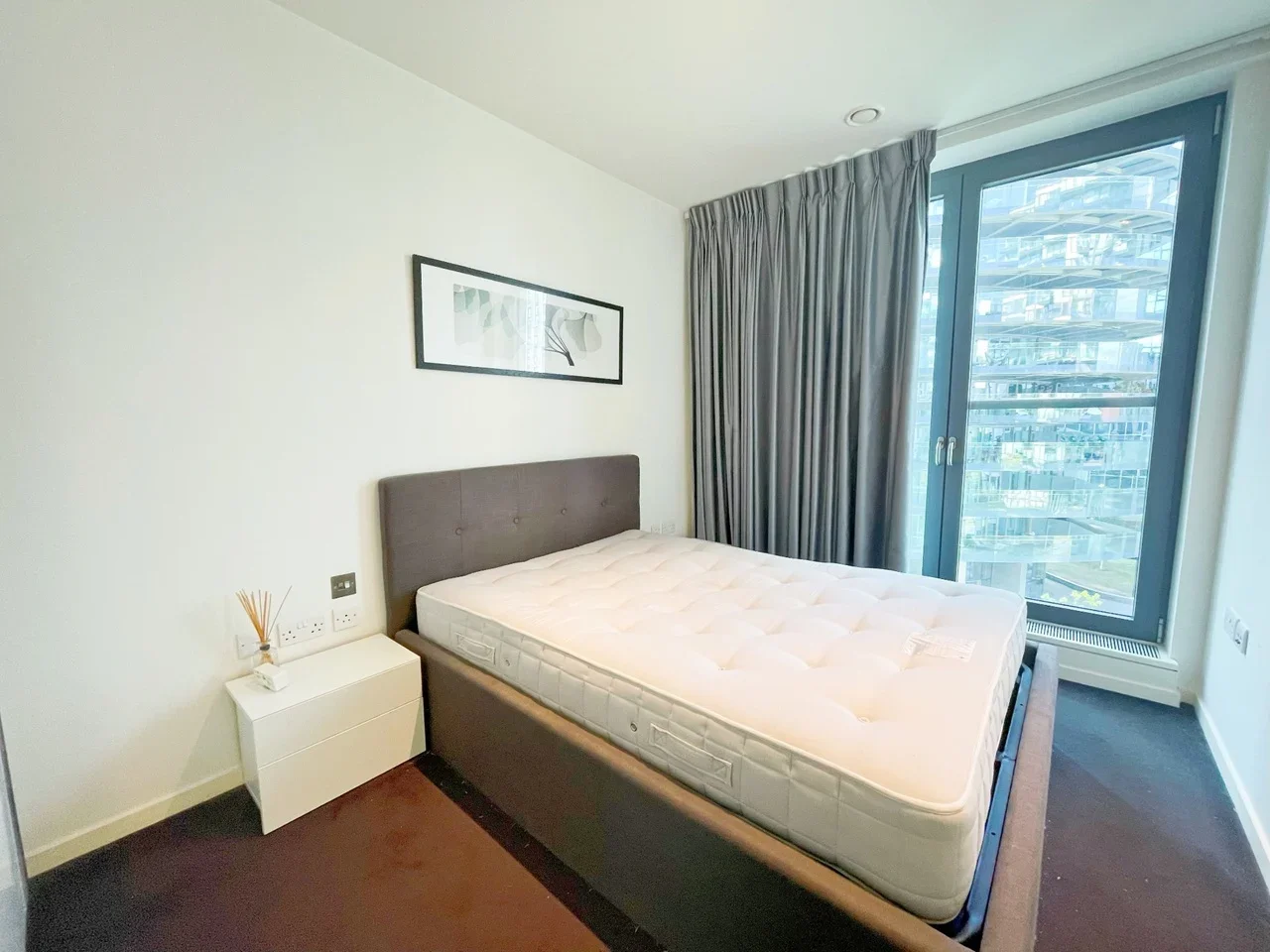 Flat Alexia Square in Greater London