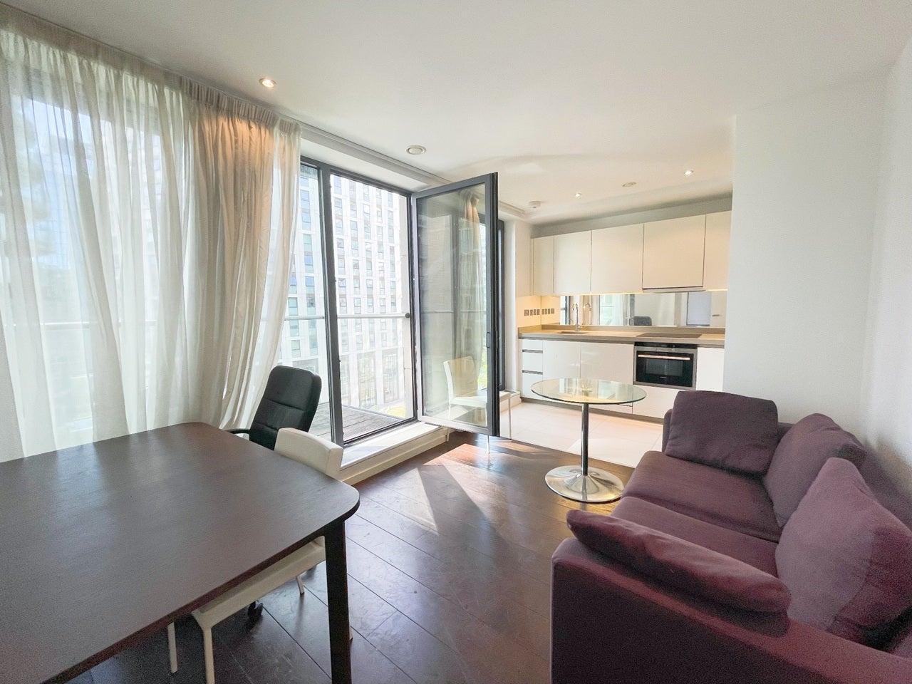 Flat Alexia Square in Greater London