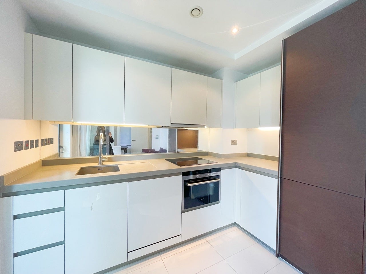 Flat Alexia Square in Greater London