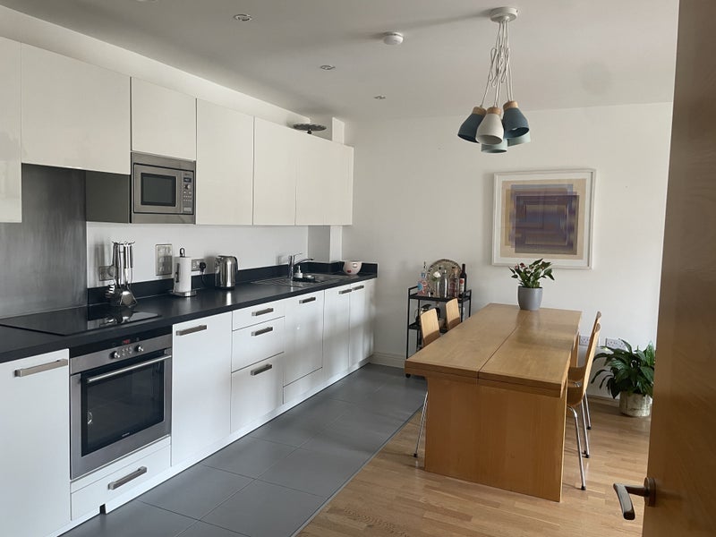 Room Holford Way in Greater London