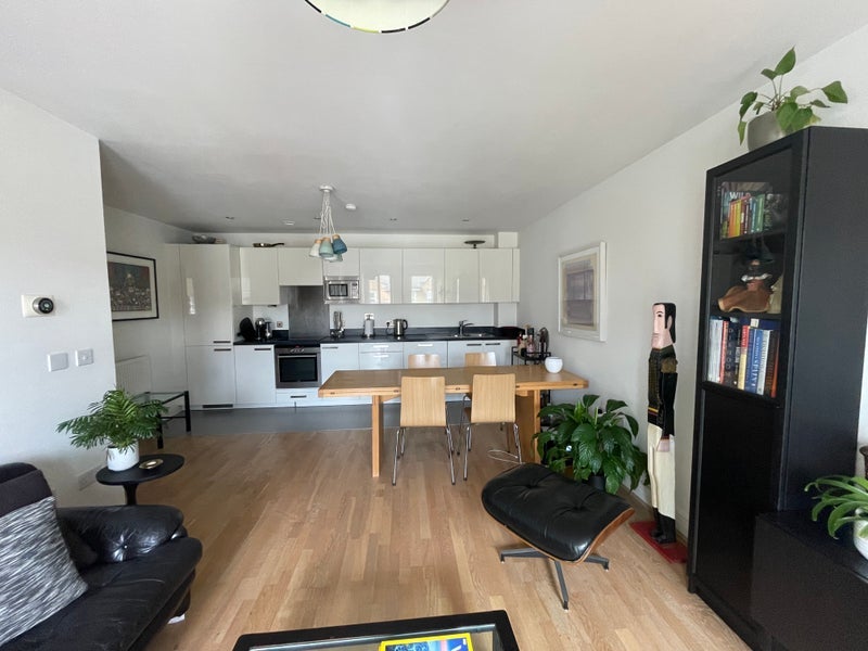 Room Holford Way in Greater London