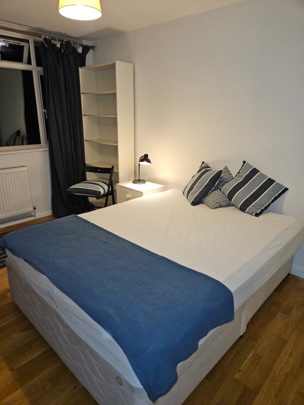 Room Murfett Close in Greater London