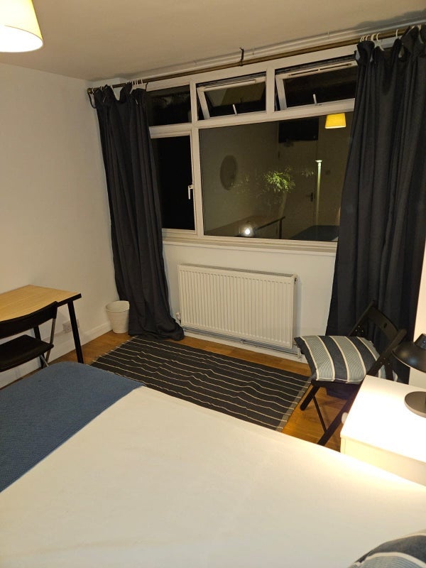Room Murfett Close in Greater London