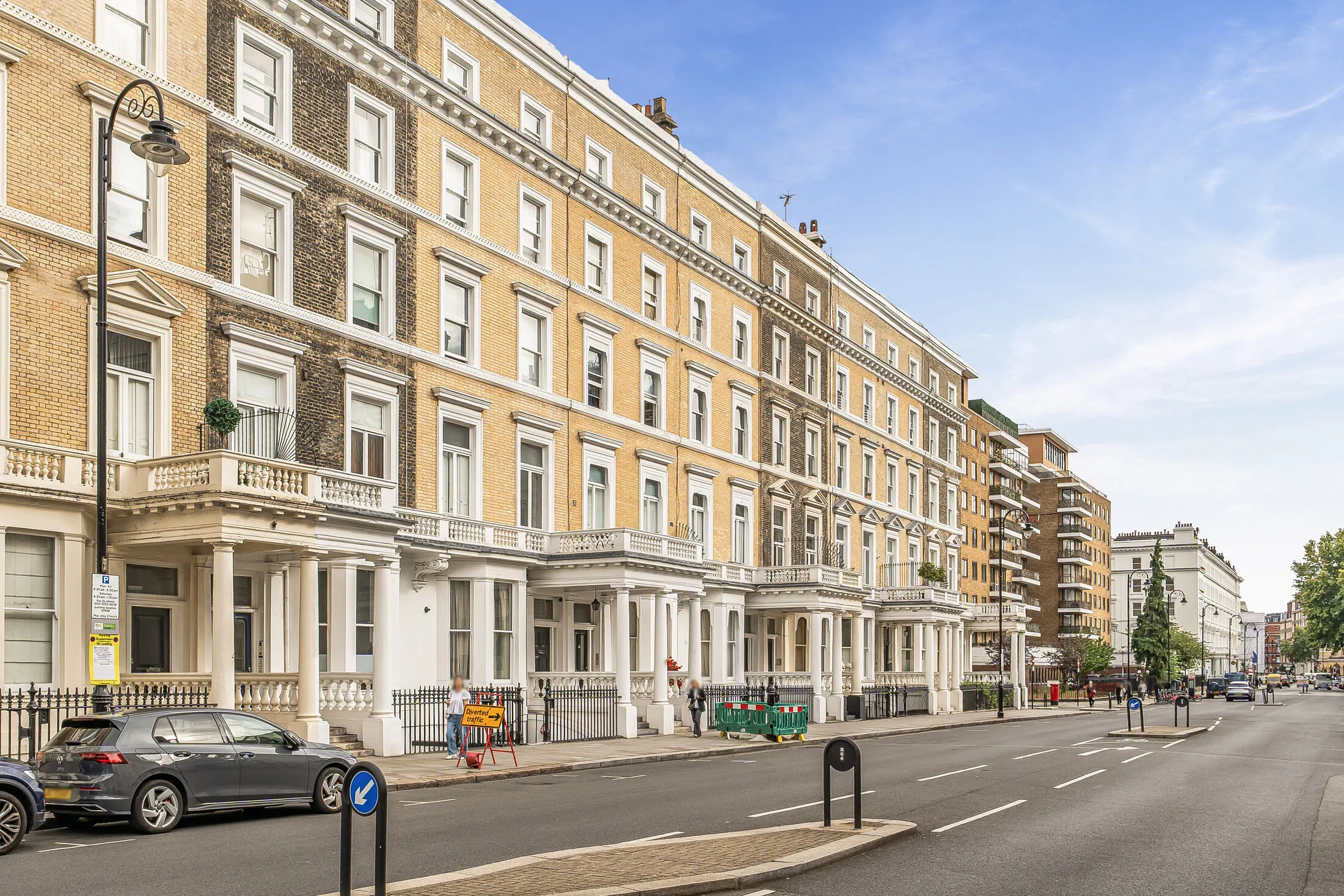 Flat Gloucester Road in Greater London