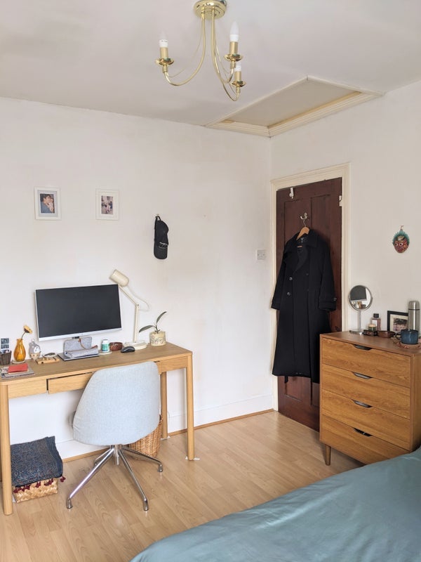 Room College Terrace in Greater London