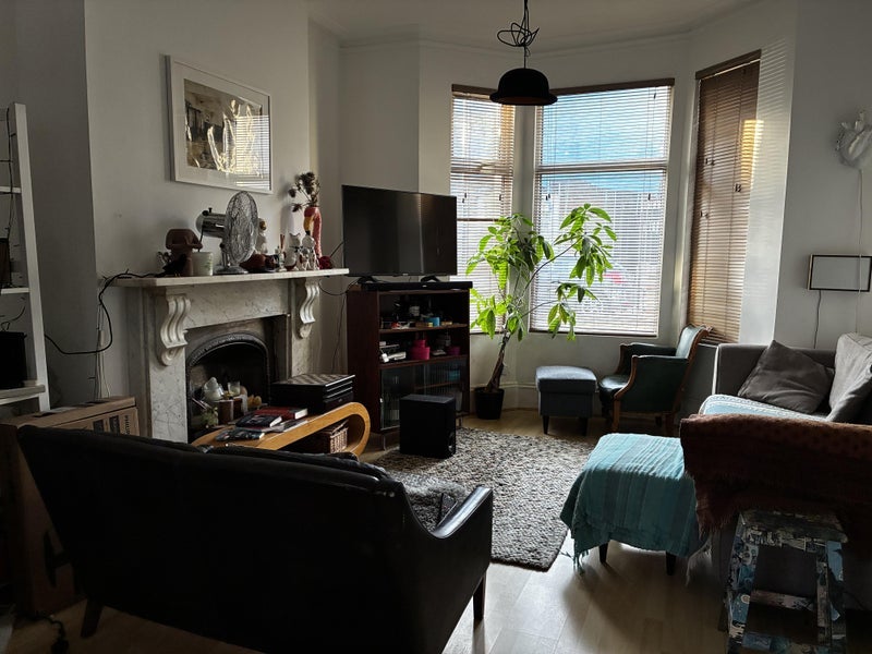 Room St George's Road in Greater London