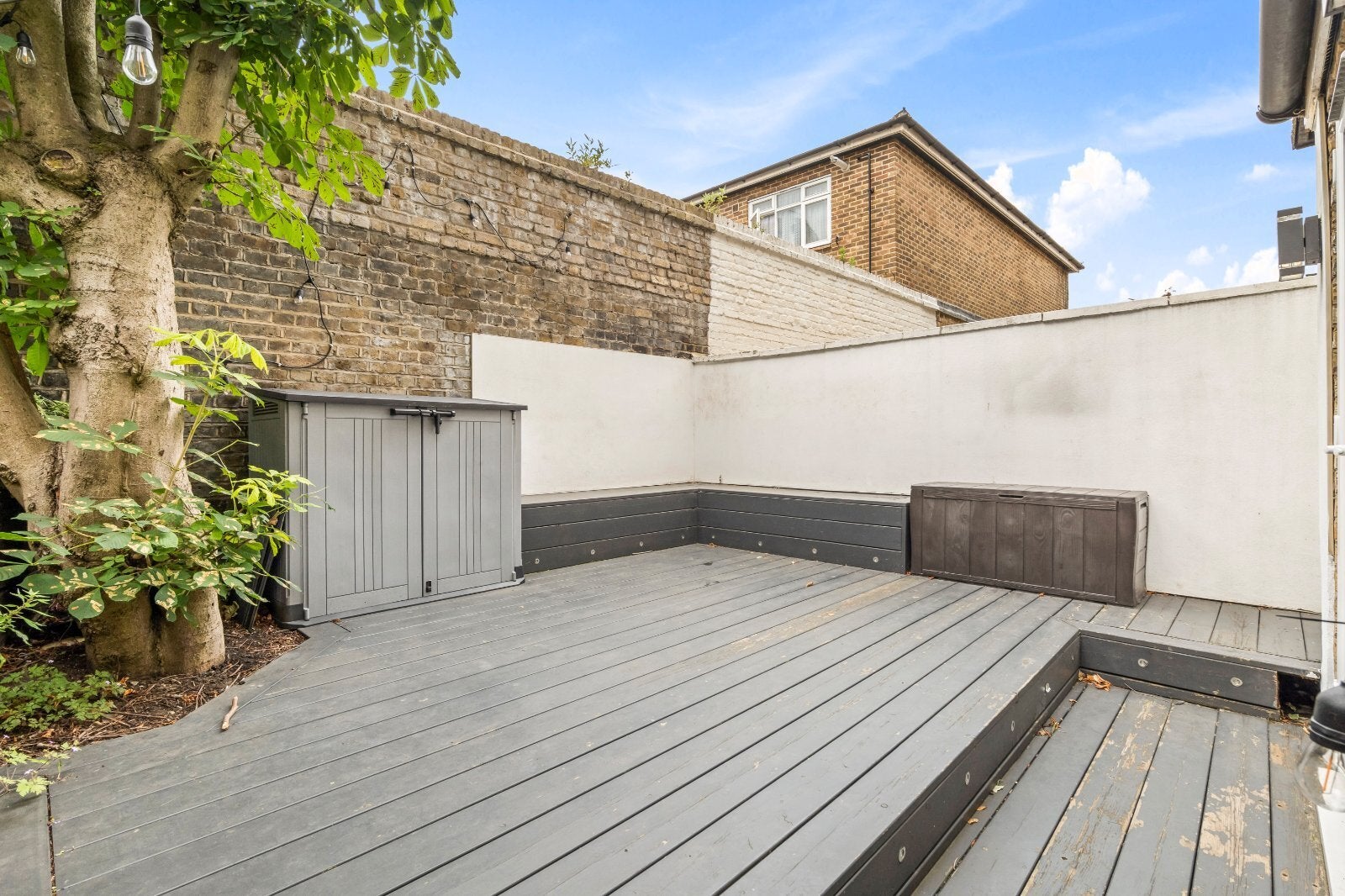 Flat Saltram Crescent in City of Westminster