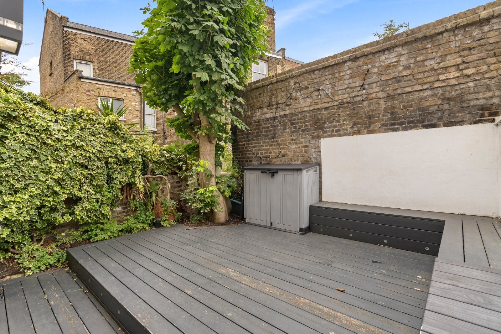 Flat Saltram Crescent in City of Westminster