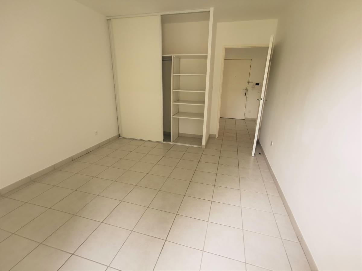 Flat Rue de la Gaudinière in Saint-Cyr-sur-Loire
