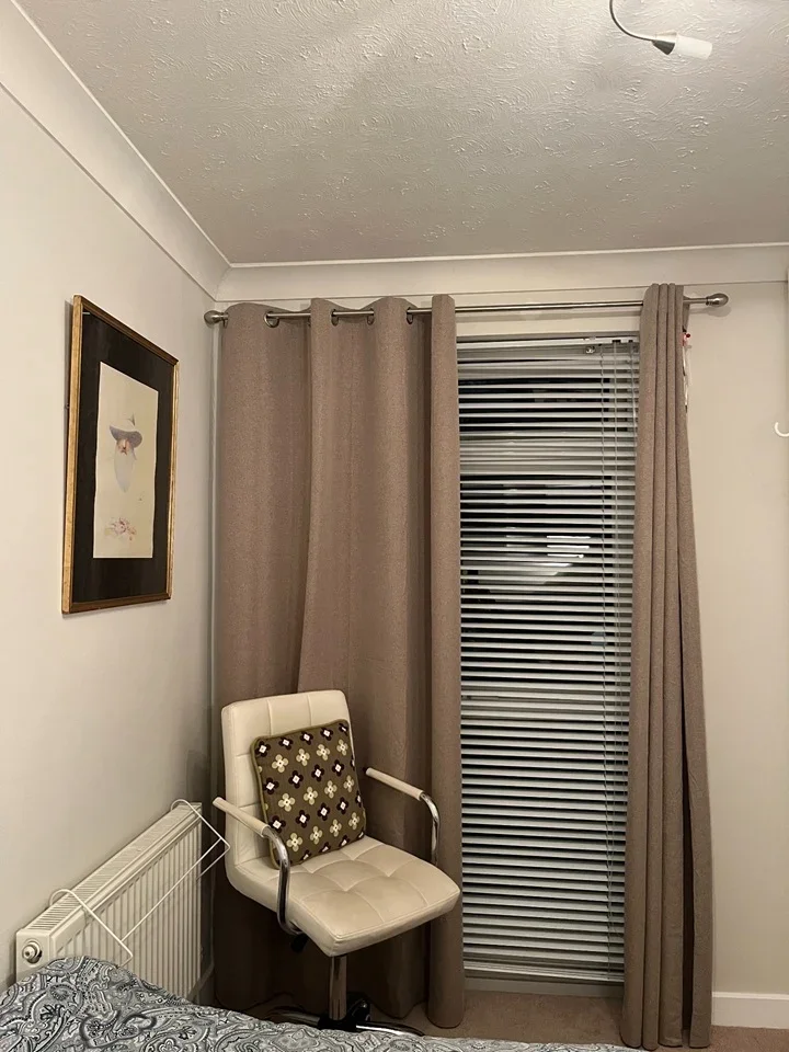 Room Netherby Park in Elmbridge