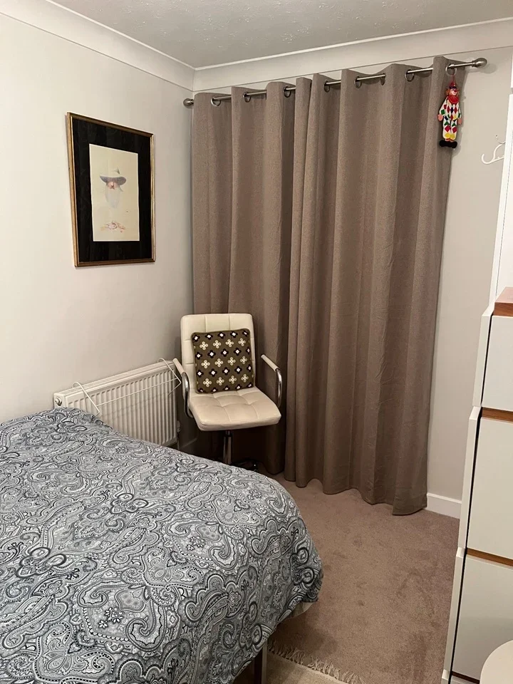 Room Netherby Park in Elmbridge