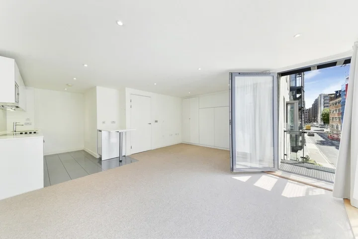 Flat Graham Street in Greater London