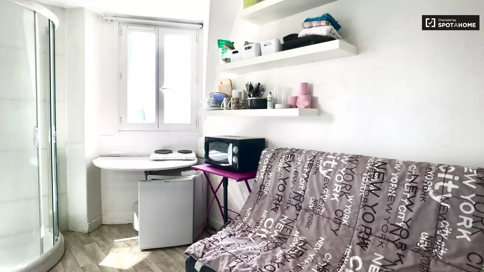 Flat Rue Sauffroy in Paris