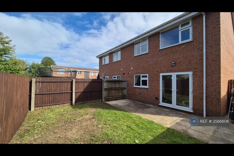 House Armthorpe Drive in Ellesmere Port