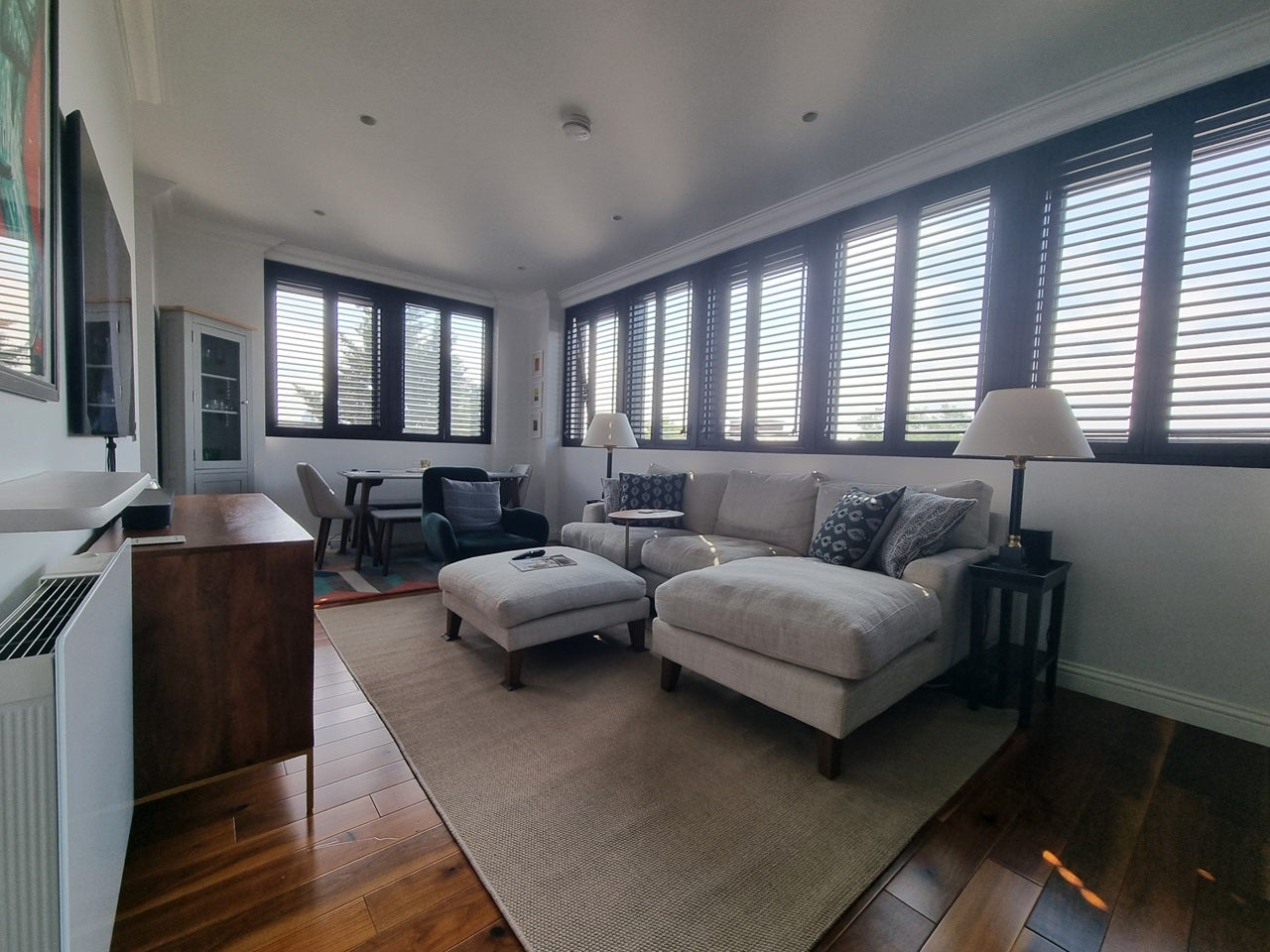 Flat Mercers Road in Greater London