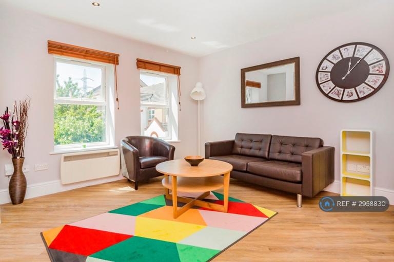 Flat Angelica Drive in Greater London