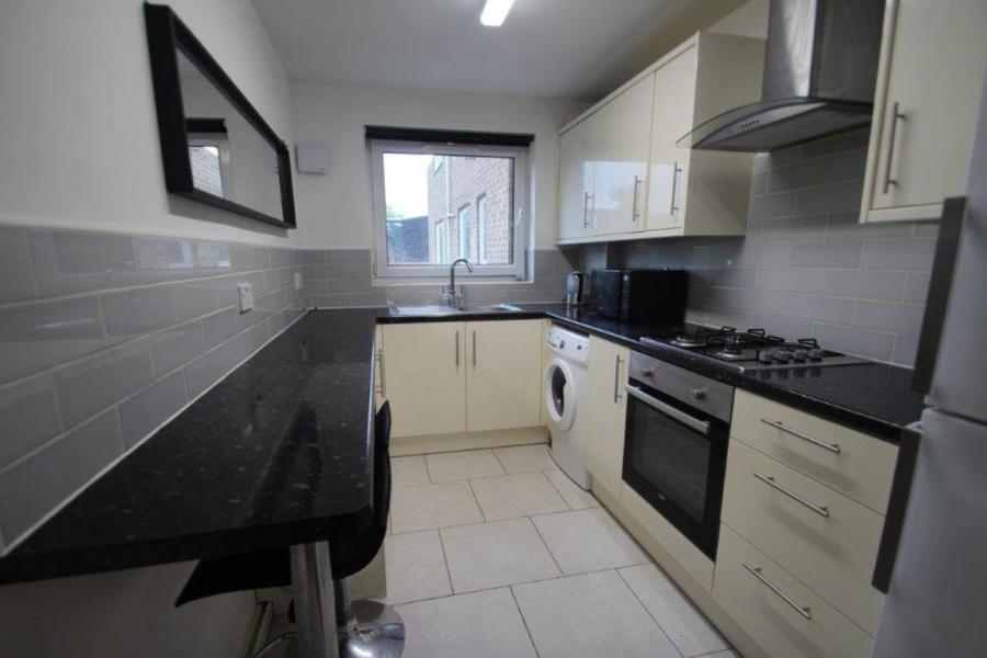 Flat Albert Road in Leicester
