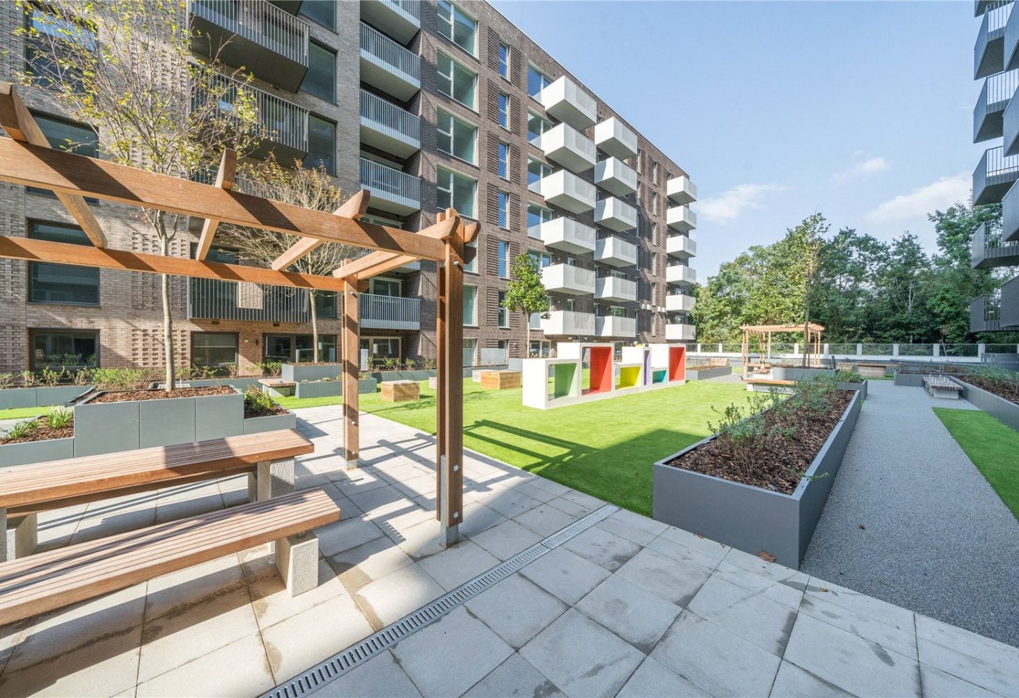 Flat Henley Drive in London