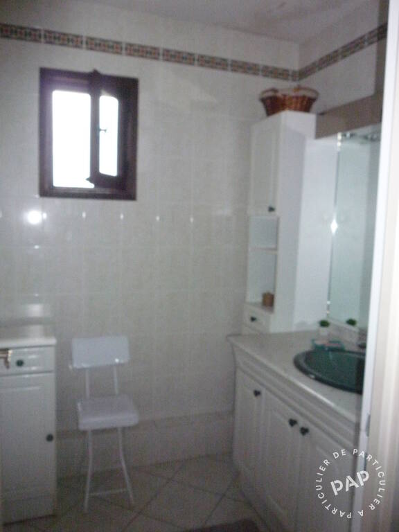 Room Rond-Point Pré-Yvelines in Élancourt