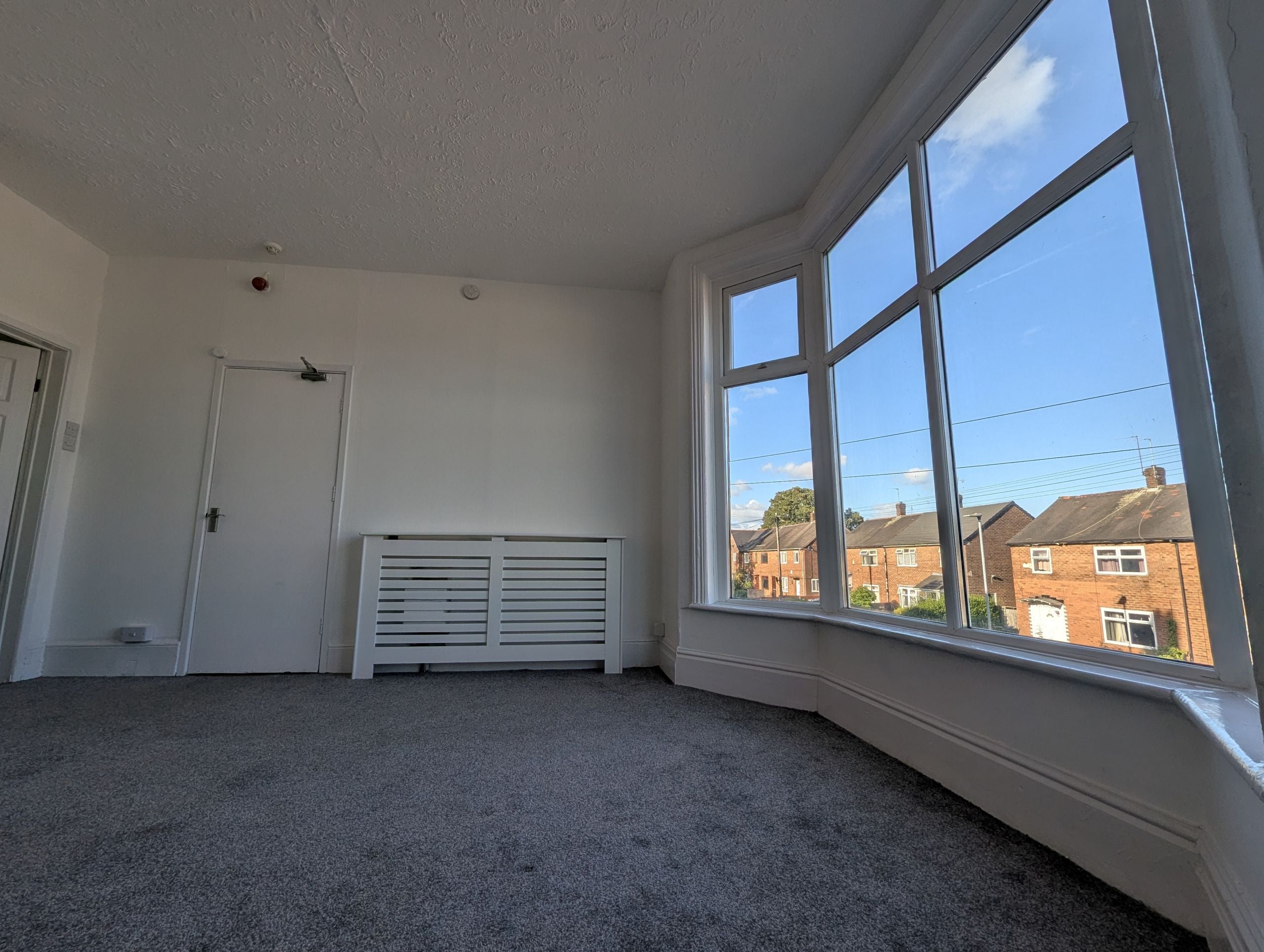 Flat Hermitage Road in Manchester