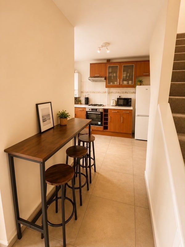 Room Evelyn Walk in Greater London