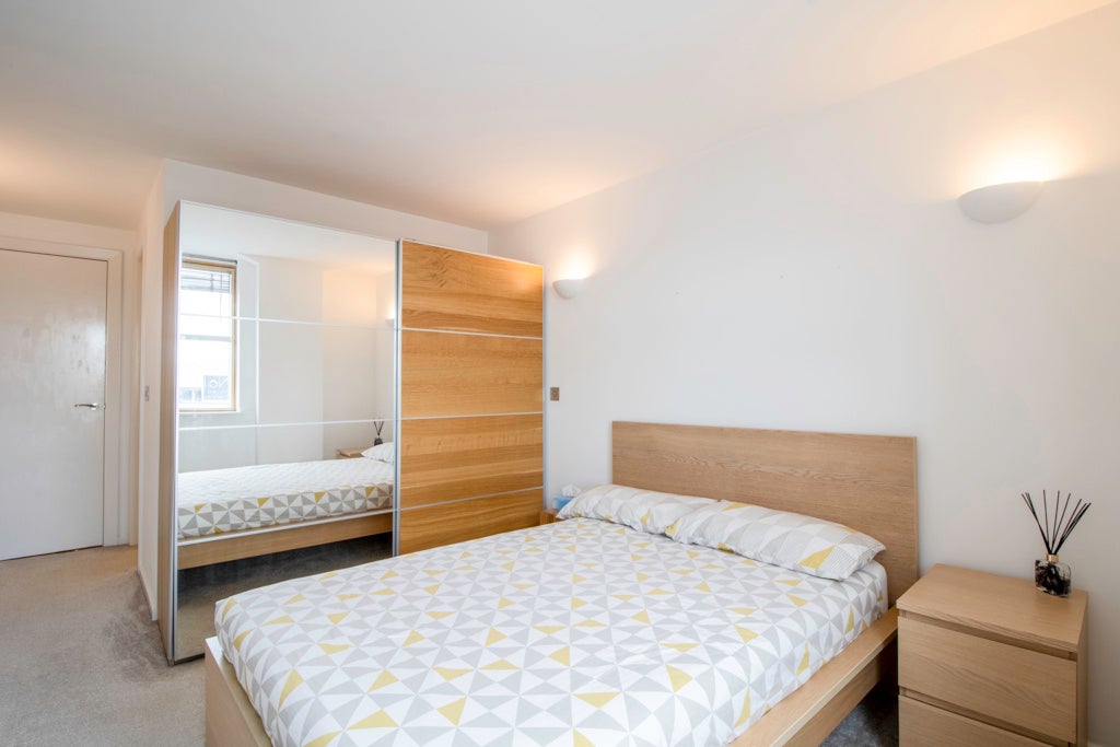 Flat West Point in Leeds