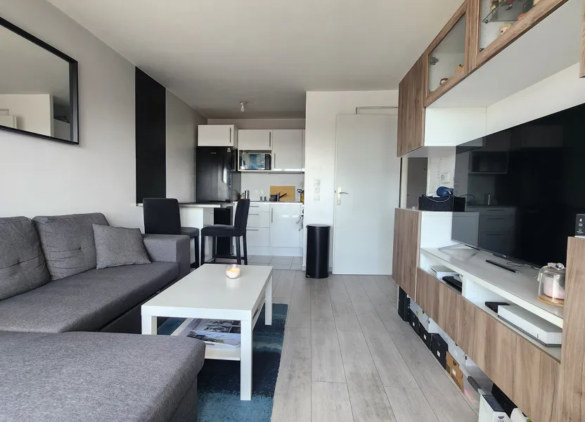Flat Rue Germaine Tillion in Athis-Mons